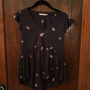 XS dark blue floral print blouse